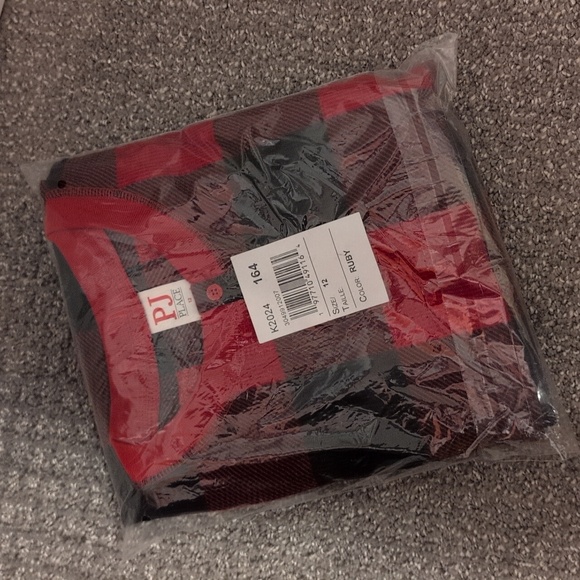 Children's Place Red and Black Buffalo Plaid Christmas Kids Pajama Set NWT - Picture 7 of 7
